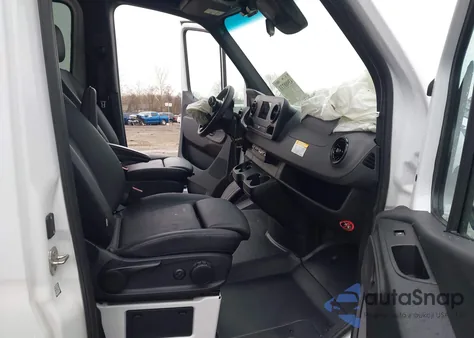 2023 Mercedes-Benz Sprinter 2500 Standard Roof 4-Cyl Diesel z USA, uszkodzony, nr VIN W1W4KBHY0PT135106